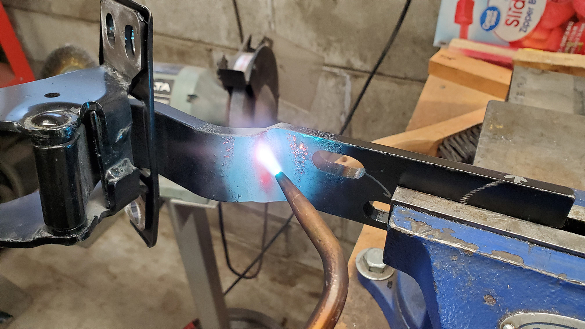 Heating a generic hinge till dull red for bending 