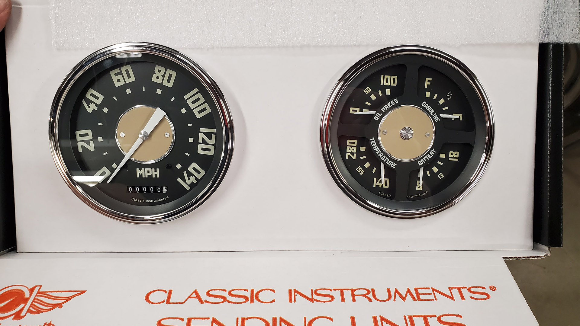 Classic Instruments. Modern internals with an original look.