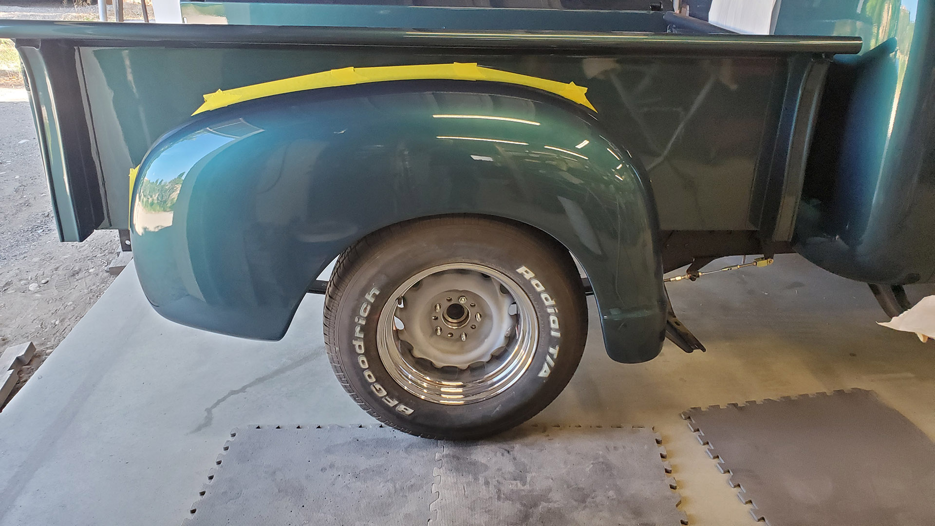 Wheel/tires should fit without rubbing the fenders or bed sides