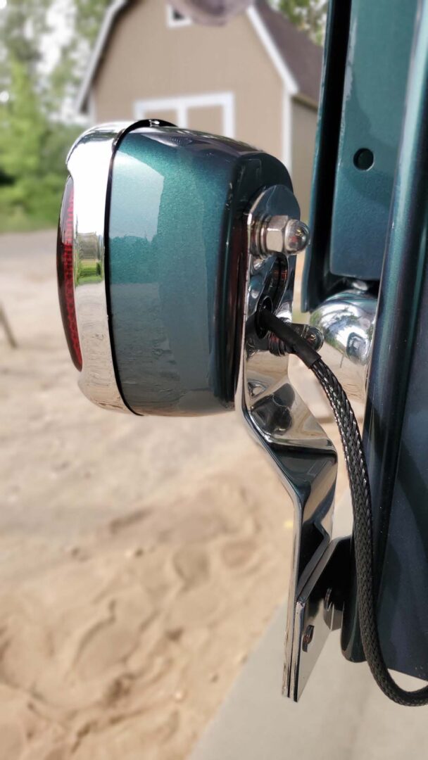 Stainless button heads and accorn nuts for a finished look. Color keyed lights match the rest of the truck.